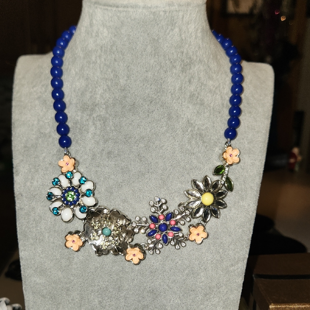 Floral Blue Beaded Necklace